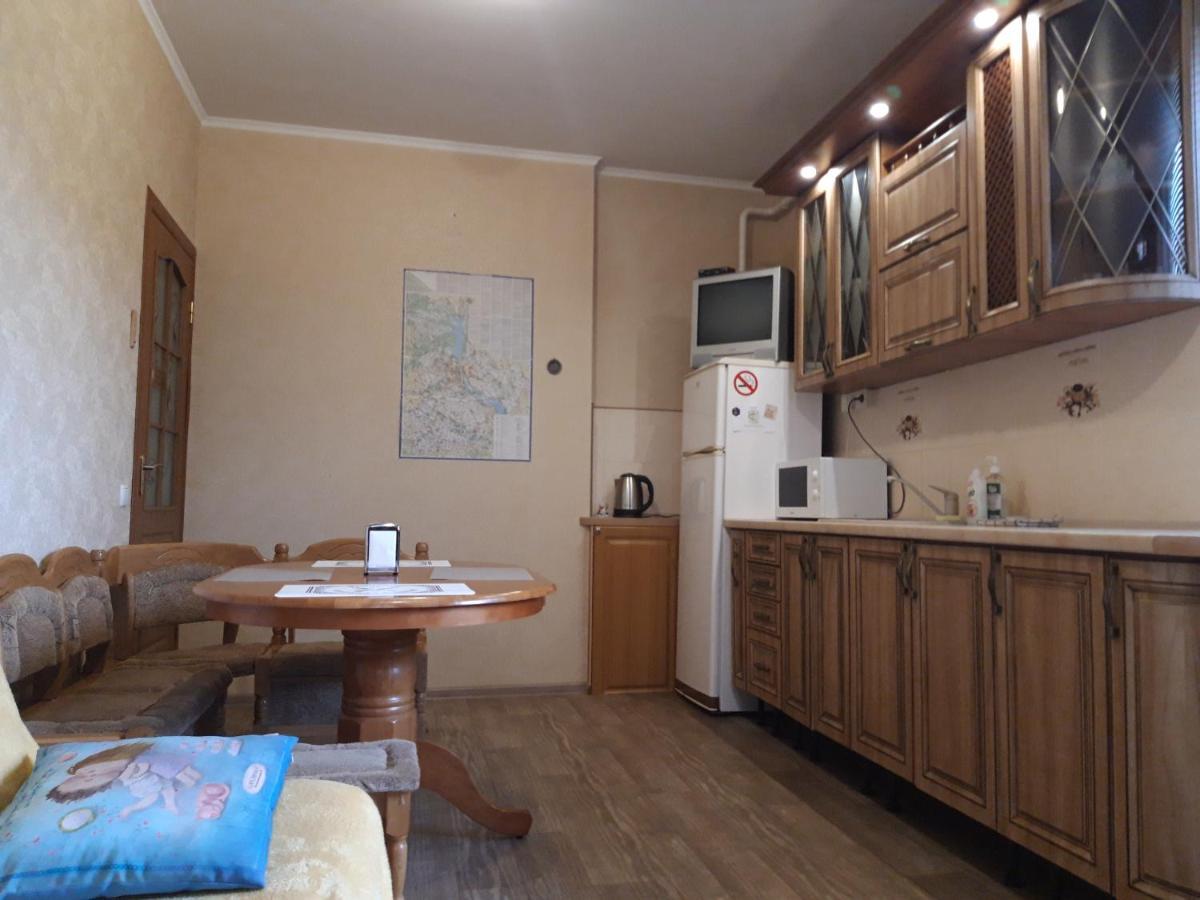 Anna Guest House Boryspilʼ Екстериор снимка
